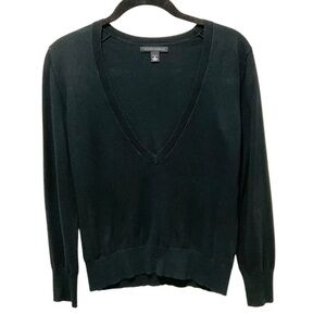 Banana Republic Black Sweater Women’s Petite Small Pullover V-Neck Cotton
